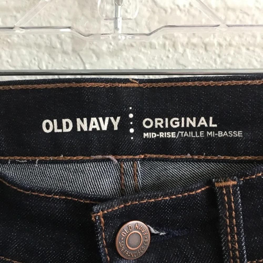 Old Navy Original Mid-rise Jeans - Picture 4 of 5